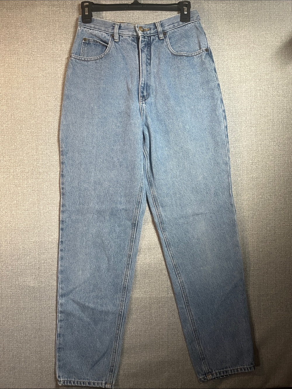 Bugle Boy High Waisted Easy Fit Light Wash Women’s Jeans size 8, w26-27